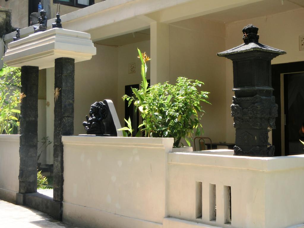 Latugu Homestay Ubud Esterno foto